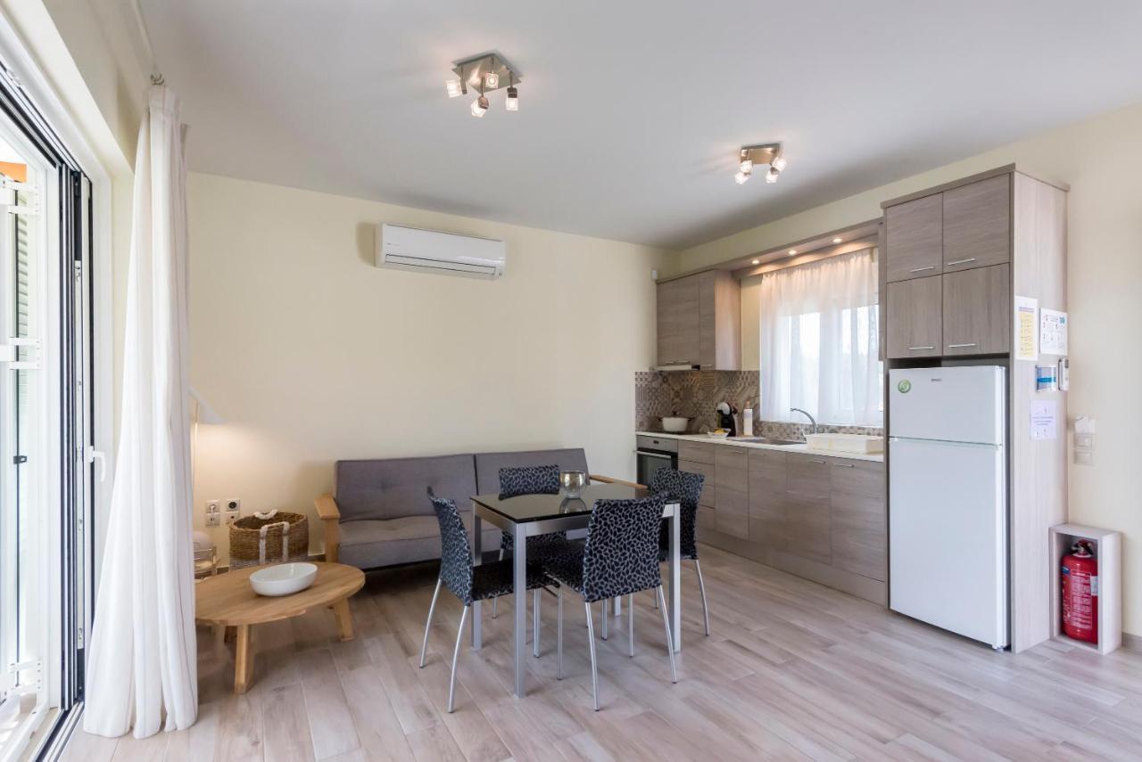 Apartment Estia Coastal Dream - Lush & Enchanting Garden Gem